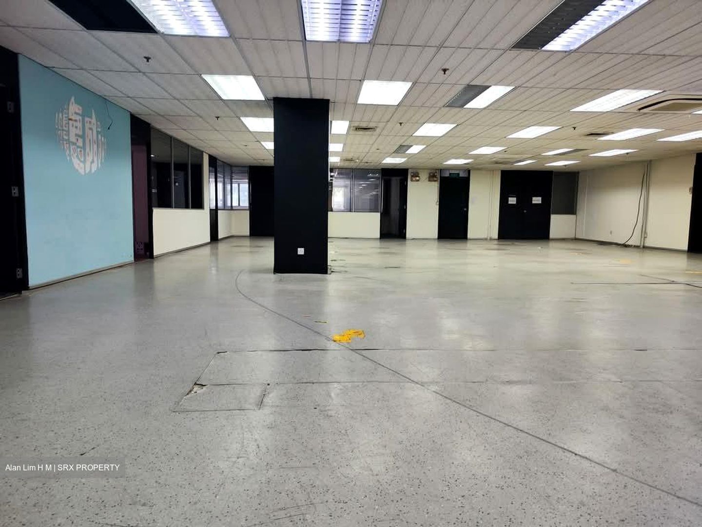 Joo Koon Circle (D22), Warehouse #532140681